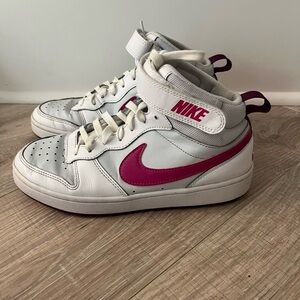 Nike Borough Low Shoes